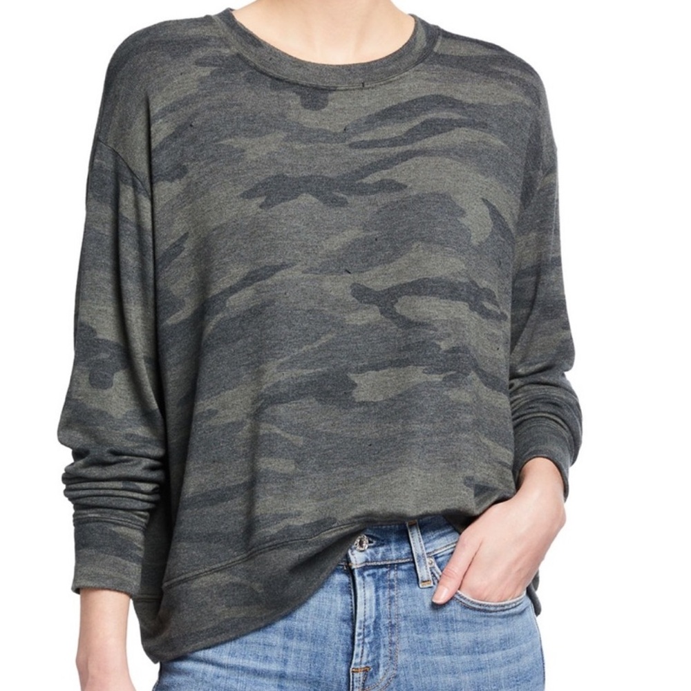 Splendid Olive Camouflage Crewneck Pullover Top Size Small